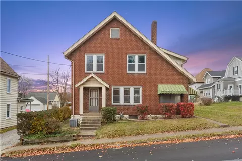 155 3rd St, Washington, PA 15301