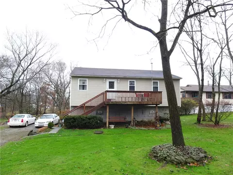 512 Rear S 9th St, Youngwood, PA 15697