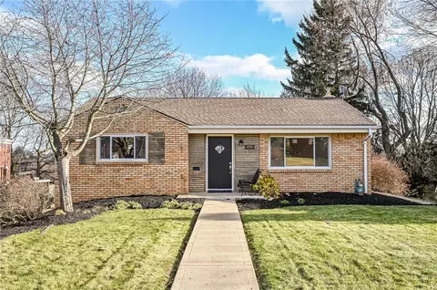 4311 Reece Dr, Pittsburgh, PA 15227