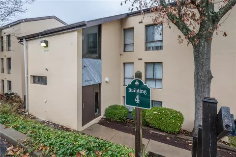 2034 Swallow Hill Rd #418, Pittsburgh, PA 15220