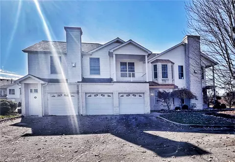 226 Adams Pointe Blvd #2, Mars, PA 16046