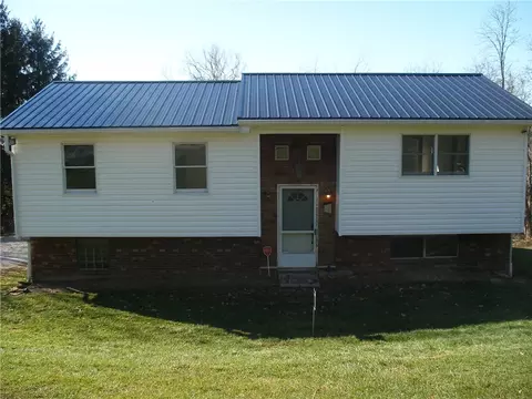 3 Judy Dr, Eighty Four, PA 15330