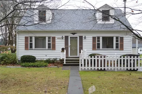 1001 E Ketler Dr, Grove City, PA 16127