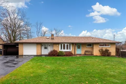 129 Claridge Dr, Coraopolis, PA 15108