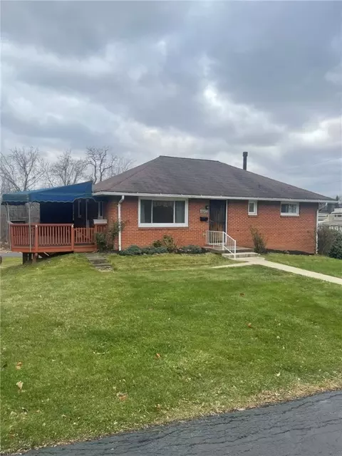 897 East Hill Dr, New Kensington, PA 15068
