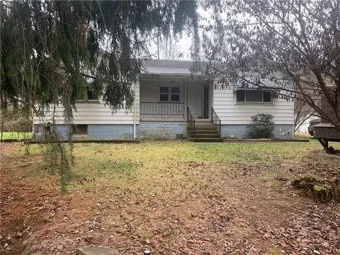 26 Harmony Rd, Belle Vernon, PA 15012