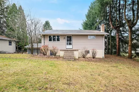 339 Thompson Run Rd, Beaver Falls, PA 15010
