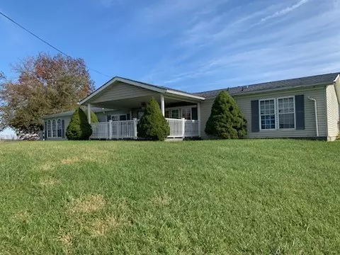 1637 Deerfield Rd, Washington, PA 15301
