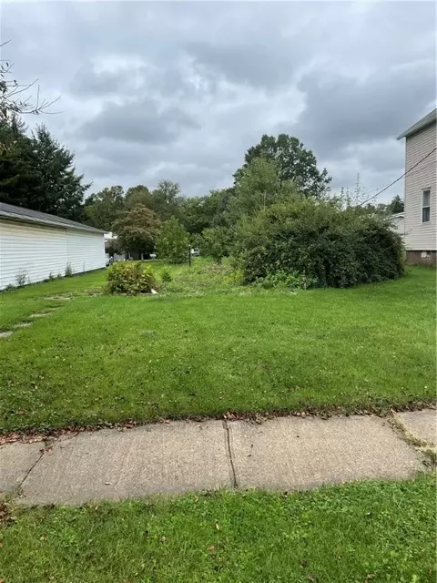 63 W Elm St, Homer City, PA 15748