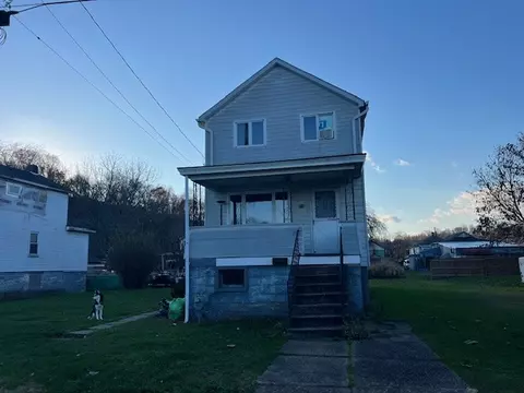 119 15th St, Jeannette, PA 15644