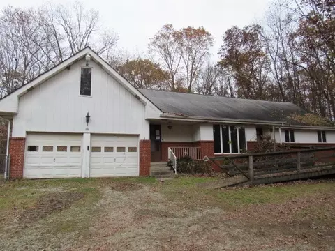 111 Frontier Ln, Greensburg, PA 15601