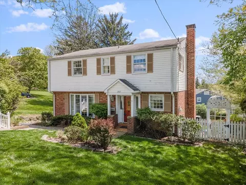 1207 Bower Hill Rd, Pittsburgh, PA 15243