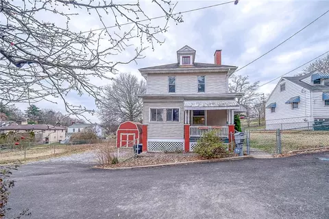 104 Malvern St, Pittsburgh, PA 15237