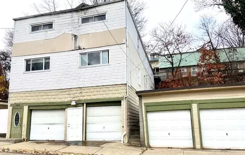 421 E 7th Ave, Tarentum, PA 15084