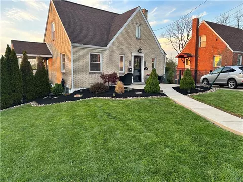 2516 Campbell Cir, West Mifflin, PA 15122