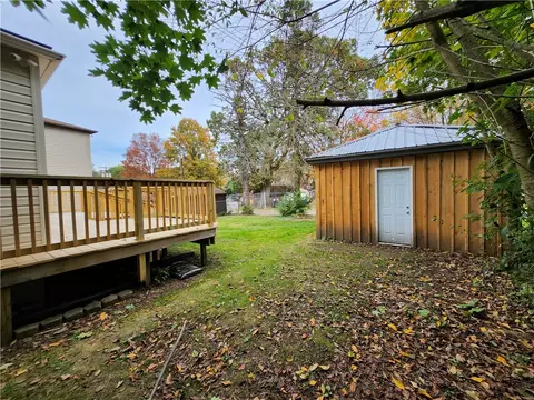 131 E Adams Ave, Vandergrift, PA 15690 photo 24