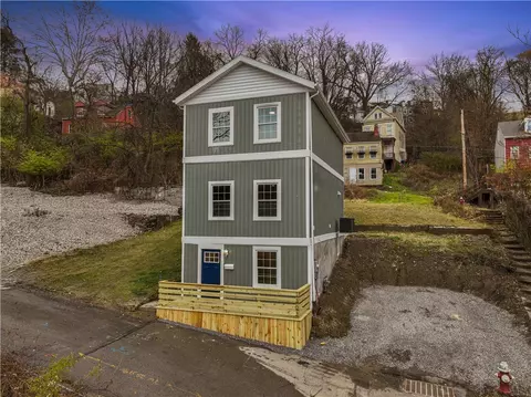 1303 Tell St, Pittsburgh, PA 15212