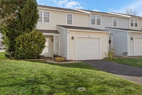 400 Carla Dr, Pittsburgh, PA 15238