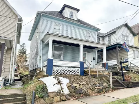 607 Wayne Ave, Ellwood City, PA 16117