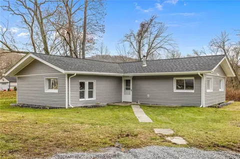 111 Shady Ln, Aliquippa, PA 15001