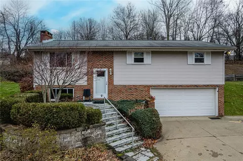 147 Thorndale Dr, Beaver Falls, PA 15010
