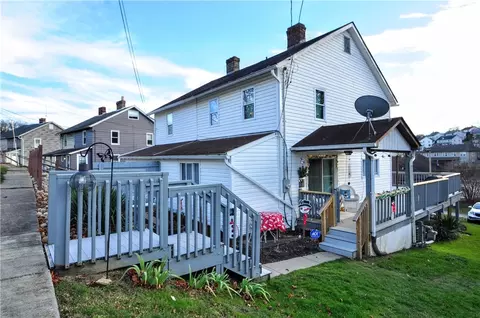 10 Maple St, Muse, PA 15350