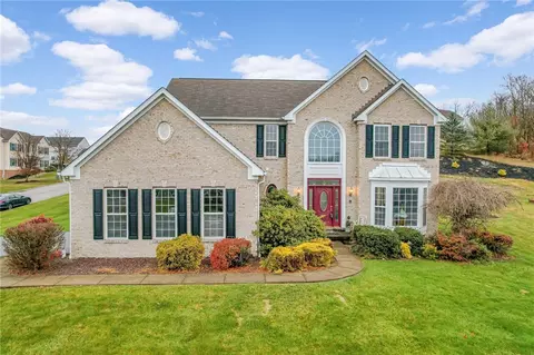 123 Cottonwood Dr, Aliquippa, PA 15001