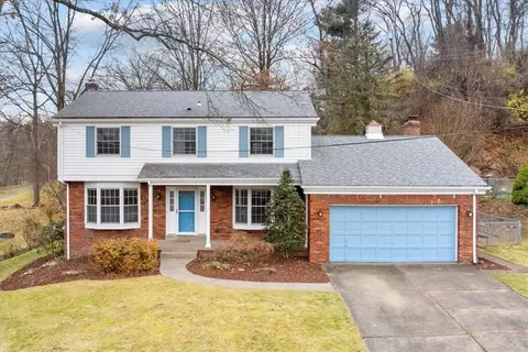 2184 Garrick Dr, Pittsburgh, PA 15235