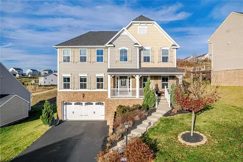 125 Saddle Ridge Dr, Oakdale, PA 15071