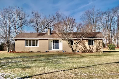 45 Plummer Mccullough Rd, Mercer, PA 16137