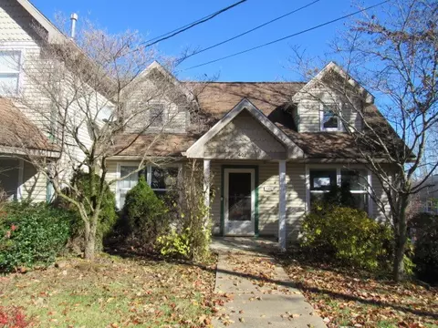 402 Meadow Ave, Charleroi, PA 15022
