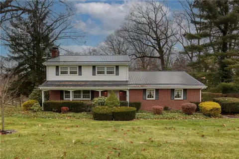 307 Grove St, New Brighton, PA 15066