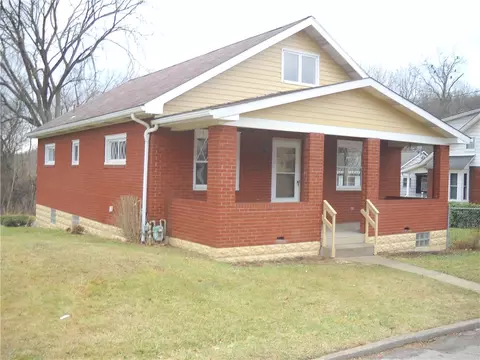533 9th St, Pitcairn, PA 15140