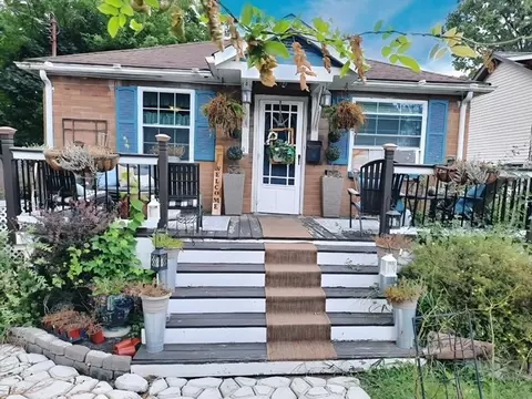 1125 Paul Ave, Sharon, PA 16146