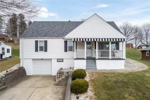 280 Hilltop Ln, Washington, PA 15301