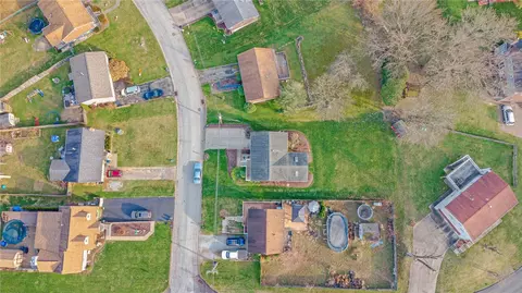 10 Concord Dr, Irwin, PA 15642 photo 22