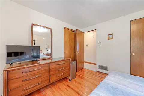 10 Concord Dr, Irwin, PA 15642 photo 11