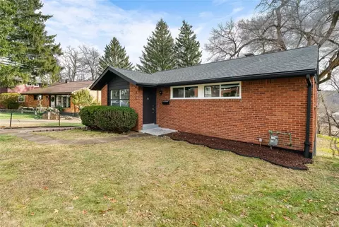 216 Hart Dr, Pittsburgh, PA 15235