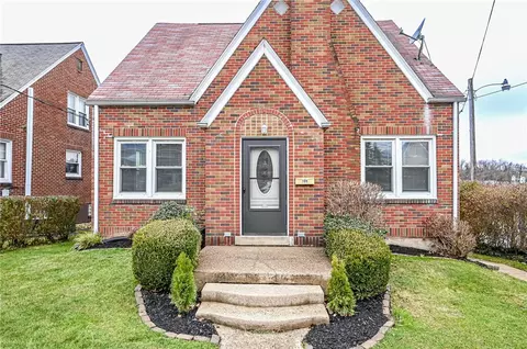 705 Washington Ave, Jeannette, PA 15644