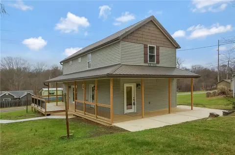 1910 W Lawrence Ave, Ellwood City, PA 16117