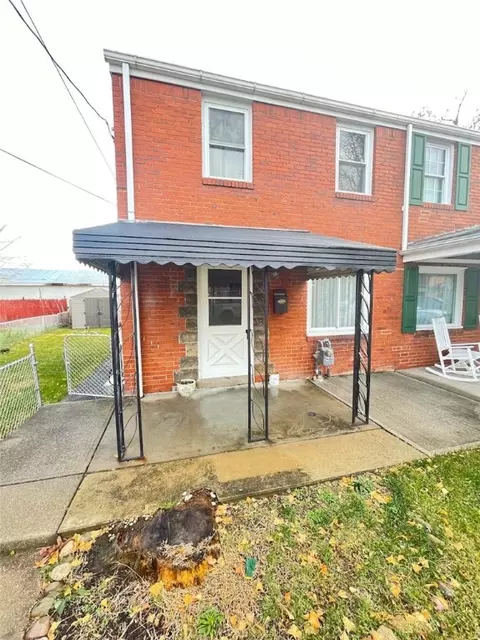 723 Shadycrest Ct, Pittsburgh, PA 15216