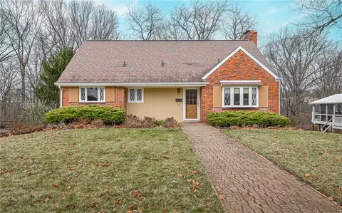 114 Point Vue Dr, Pittsburgh, PA 15237