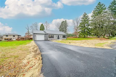 788 Blackhawk Rd, Beaver Falls, PA 15010
