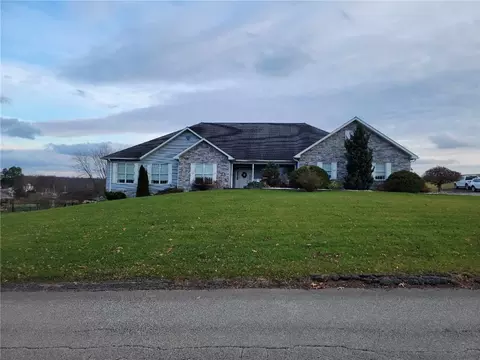 105 Industry Ln, Uniontown, PA 15401