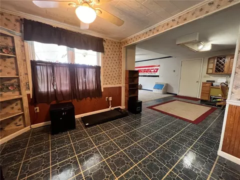 117 E 2nd St, Gray, PA 15544 photo 10