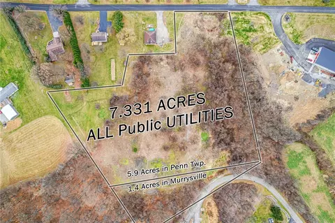 2021 Ader Rd, Jeannette, PA 15644