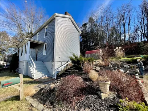 765 Main St, Irwin, PA 15642 photo 3