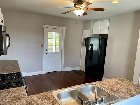 765 Main St, Irwin, PA 15642 photo 24