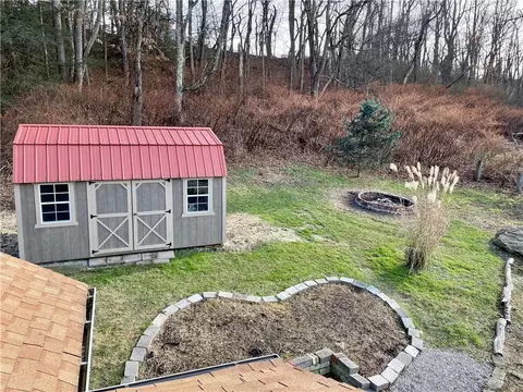 765 Main St, Irwin, PA 15642 photo 12