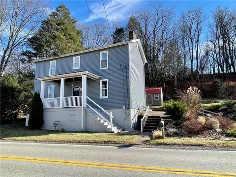 765 Main St, Irwin, PA 15642 photo 2